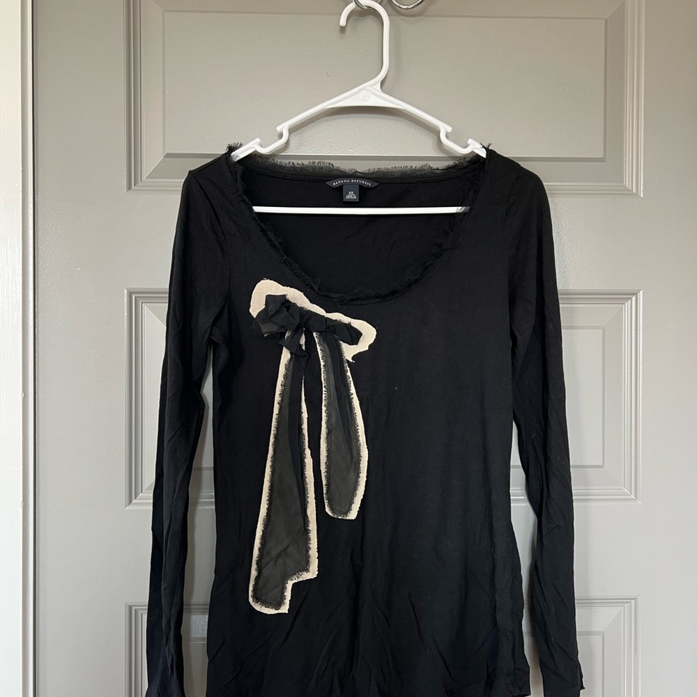 Banana Republic Black Long Sleeve Top with Frayed Edge Size XS